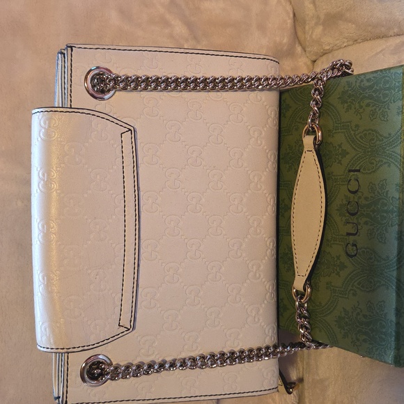 Gucci‎ Silvie White Shoulder Bag with Silver Accents - Picture 10 of 10